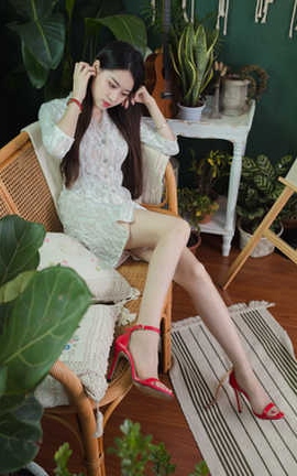 Sia不吃鱼 微密圈 红色高跟 Sia不吃鱼 微密圈 红色高跟