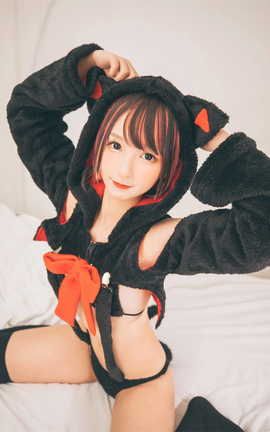 神楽板真冬-白\ 猫 神楽板真冬-白\ 猫