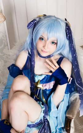 ˹coser RocksyLight Unknown (Vocaloid maybe)_˿